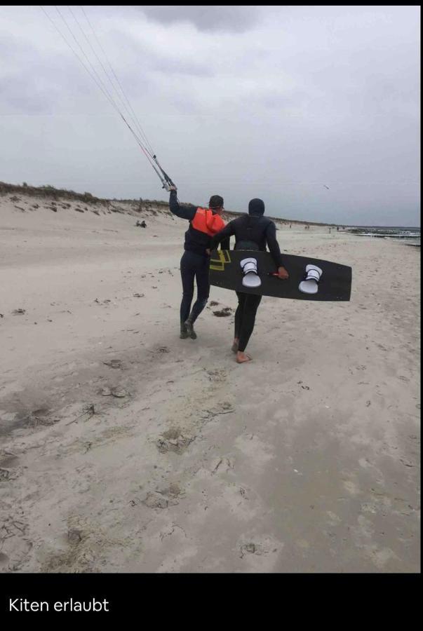 Die Kleine Acht - Direkt Am Strand Apartamento Dierhagen Exterior foto